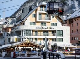 Hotel Ferienglück, hotel with jacuzzis in Ischgl