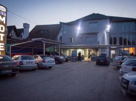 Motel Magistrala, ξενοδοχείο με πάρκινγκ σε Doboj