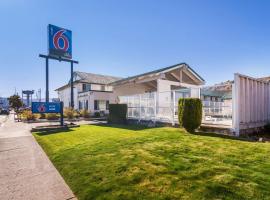 Motel 6-The Dalles, OR, hotel v destinaci The Dalles