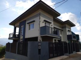 Restful 3BR Hillside Duplex House，碧瑤Philippine Military Academy附近的飯店