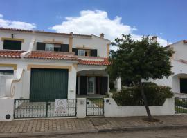 Prestige for Home - Moradia Alagoa Praia - Altura, hotel v mestu Castro Marim