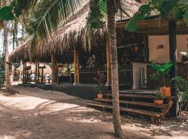Los Hermanos Beach Hostal, albergue en Guachaca