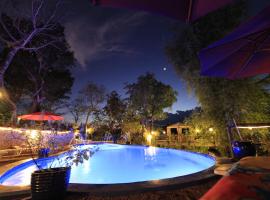 Discovery Island Resort, hotel di Coron