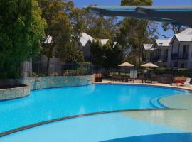 Mandurah Quay Resort, hotel di Mandurah