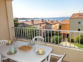 Apartment by Interhome, hotel v destinácii Le Brusc