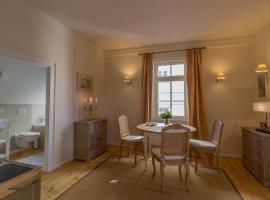 Apartment Remise, cheap hotel in Langenburg