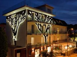 Hotel Abc, hotel in Cervia