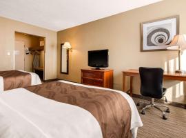 Quality Inn & Suites New Castle, hotell i New Castle