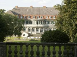 Jagdschloss-Bellin, hotel s parkiriščem v mestu Bellin