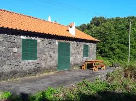 Azores Hibiscus House - Mountain and Sea