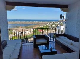 Casa Lina Belavista, pet-friendly hotel in Pego