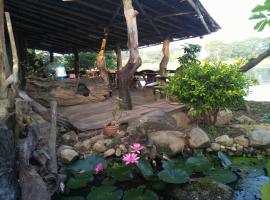 BAAN MAMA, hotel in Ban Ko Samrong