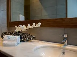 Derveni Luxury Apartments