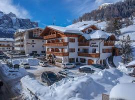 Garnì Tofana, hotel in Corvara in Badia