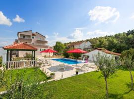 APARTMENTS ANA, Hotel in Umljanović