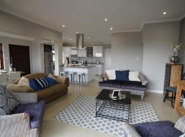 Villa 93, hotel perto de Beachwood Golf Club, Durban