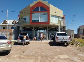 COMPLEJO DEPARTAMENTOS BePe FRENTE AL MAR, Hotel in Playas Doradas