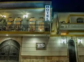 Hotel Casa Blanca