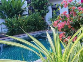 Hotel Thien Duong Xanh, hotel cu piscine din B&igrave;nh Chuẩn