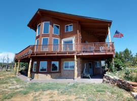 Juniper Ridge 5 BR Family Cabin, chalet di Blanding