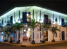 Estrella Beachfront Hotel, hotel San Juan del Surban