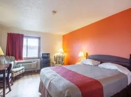 Motel 6-Saukville, WI