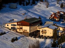Penzi&oacute;n Limba Donovaly, hotel med pool i Donovaly