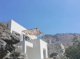 EliaPetra 4 Bedroom Villa with Hot Tub