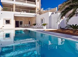 Marieta Bajos, hotel i Colonia Sant Jordi