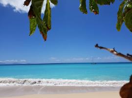 Dickenson Bay Oasis at Antigua Village – hotel w mieście Saint Johnʼs