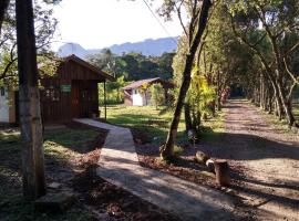 Pousada Serra Verde Ecolodges, hotel with parking in Morretes