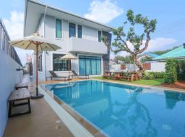 Summer Sense Sattahip Pool Villa โรงแรมในสัตหีบ