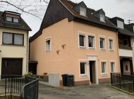 Ferien Haus am Bach, khách sạn ở Föhren