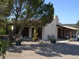 Modern villa with private pool in Cesseras