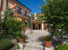 Alda-app, hotel in Funtana