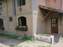 Cabañas A la Maison, hotell sihtkohas Mina Clavero