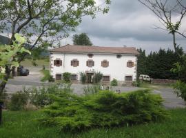 Hostal Venta San Blas, hotel v destinaci Almándoz
