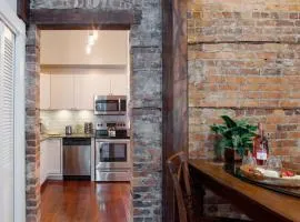 416A Waldburg st · Newly Renovated 1920's Historic District Apt