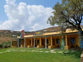 Rooster Guesthouse Rooms, hotel v destinaci Kypri
