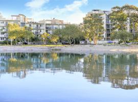 Excellsior Apartments, serviced apartment in Mooloolaba