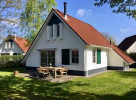 Vakantiewoning 'Eysinga State', hotel in Sint Nicolaasga