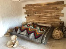 ГУЦУЛЬСЬКА ХАТА
