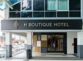 H Boutique Hotel, Kota Damansara, hotel near Sultan Abdul Aziz Shah Airport - SZB, Kota Damansara