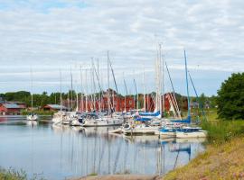 Brudhäll Hotel & Restaurant, hotel in Kökar