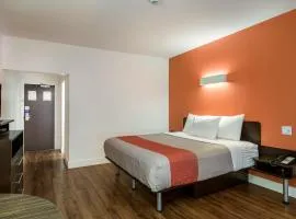 Motel 6-Moncton, NB