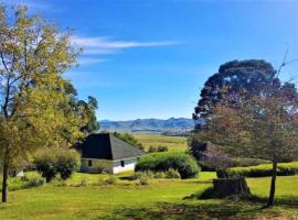 Pear Tree Cottage-Underberg, country house in Underberg