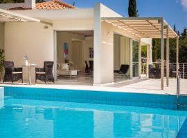 Sterna Villa - Contemporary Villa with Private Pool & Sea Views, Fiskardo, помешкання для відпустки у місті Фіскардо