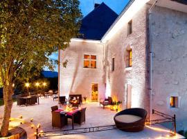 Château des Girards, hotel com jacuzzi em Lans-en-Vercors