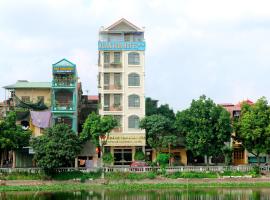 Xuan Hoa Hotel, ξενοδοχείο σε Νιν Μπιν