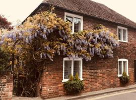 Wisteria Cottage, בית נופש בגרייבסנד